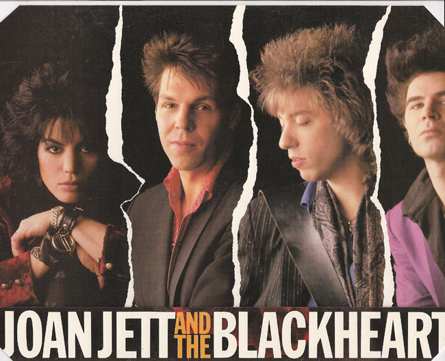 Joan-Jett-and-The-Blackhearts-joan-jett-15914659-650-527.jpg