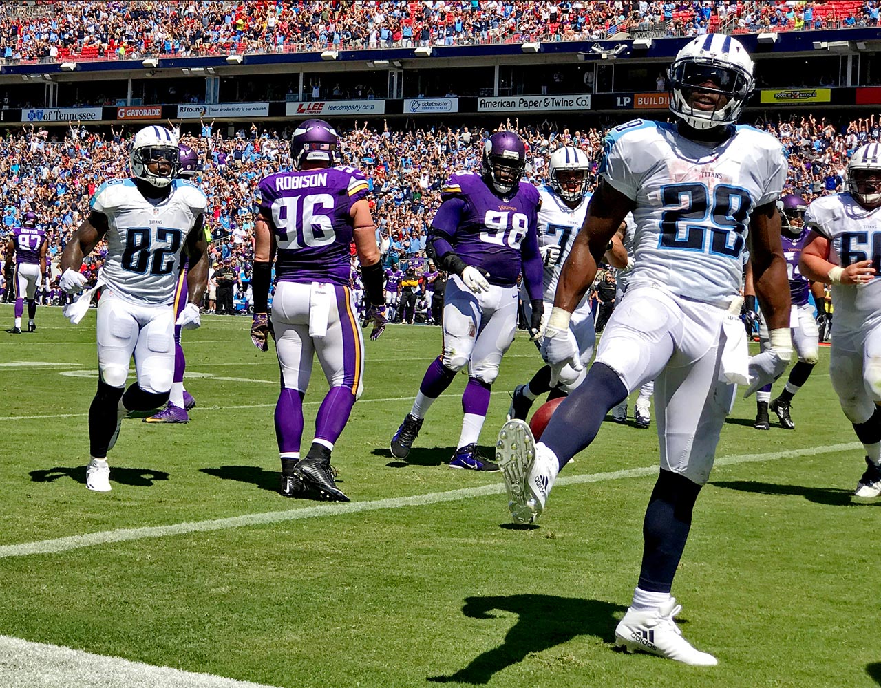 2016-0911-Tennessee-Titans-Minnesota-Vikings-game-iphone-7-Plus-SI537_TK1_02744.jpg