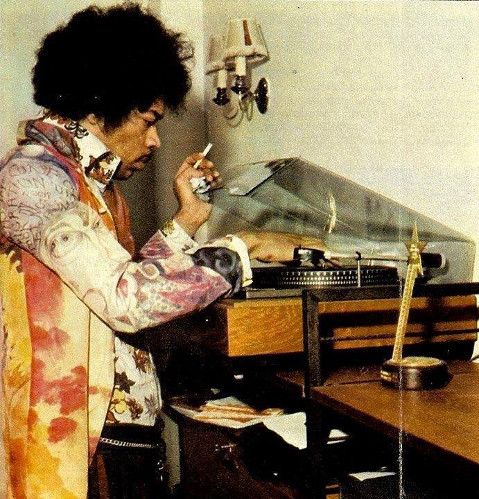 JIMI 401.jpg