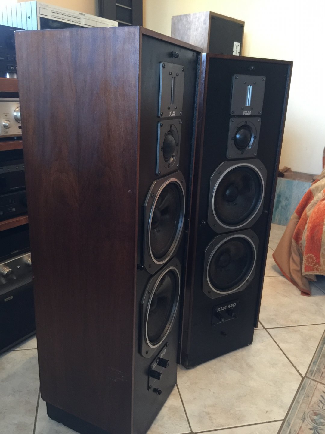 paradigm prestige 15b bookshelf speakers