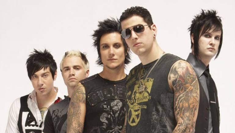 11avenged_sevenfold_1_500_770_436_70_s.jpg