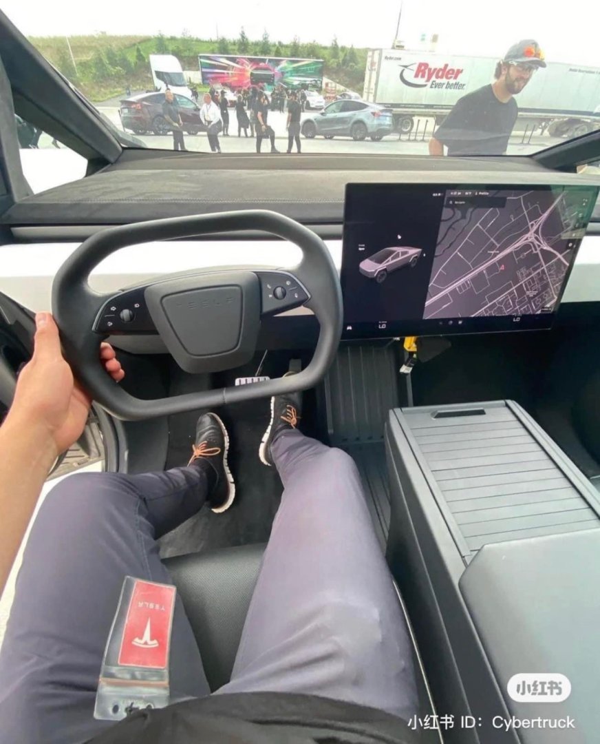 Tesla-Cybertruck-Interior.jpeg