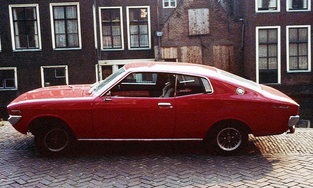 1024px-Toyota_Corona_II_Coupe_second_generation_in_NL.jpg