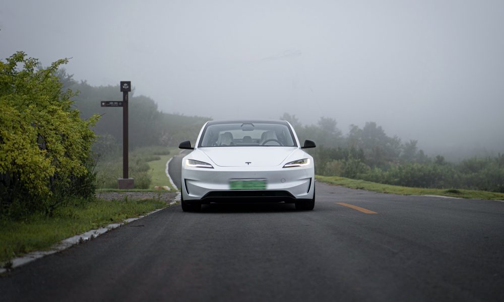 www.teslarati.com